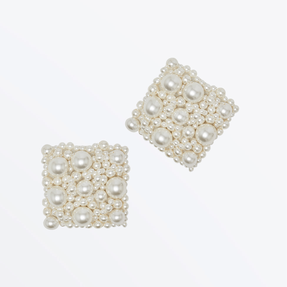Camille: Pearl Shoe Clip