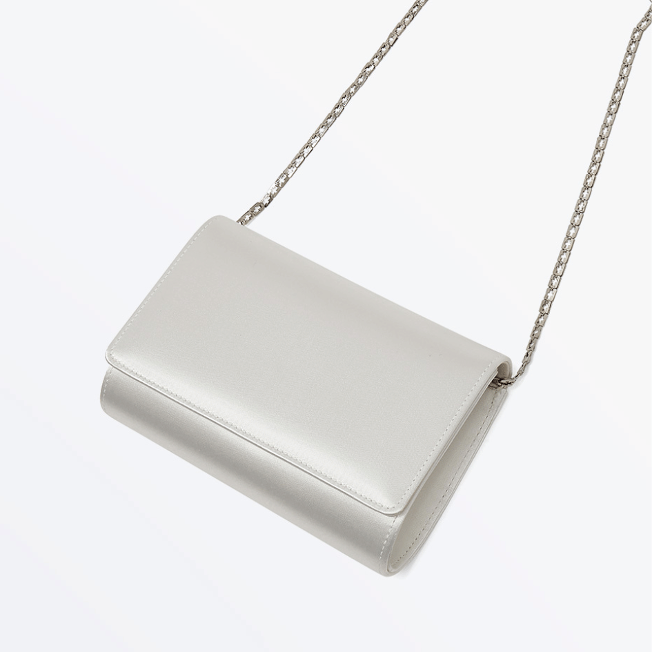Dafnee: Satin Special Occasion Clutch Bag
