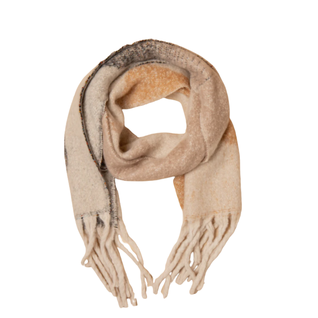 Oversized blanket scarf with tassels in Camel