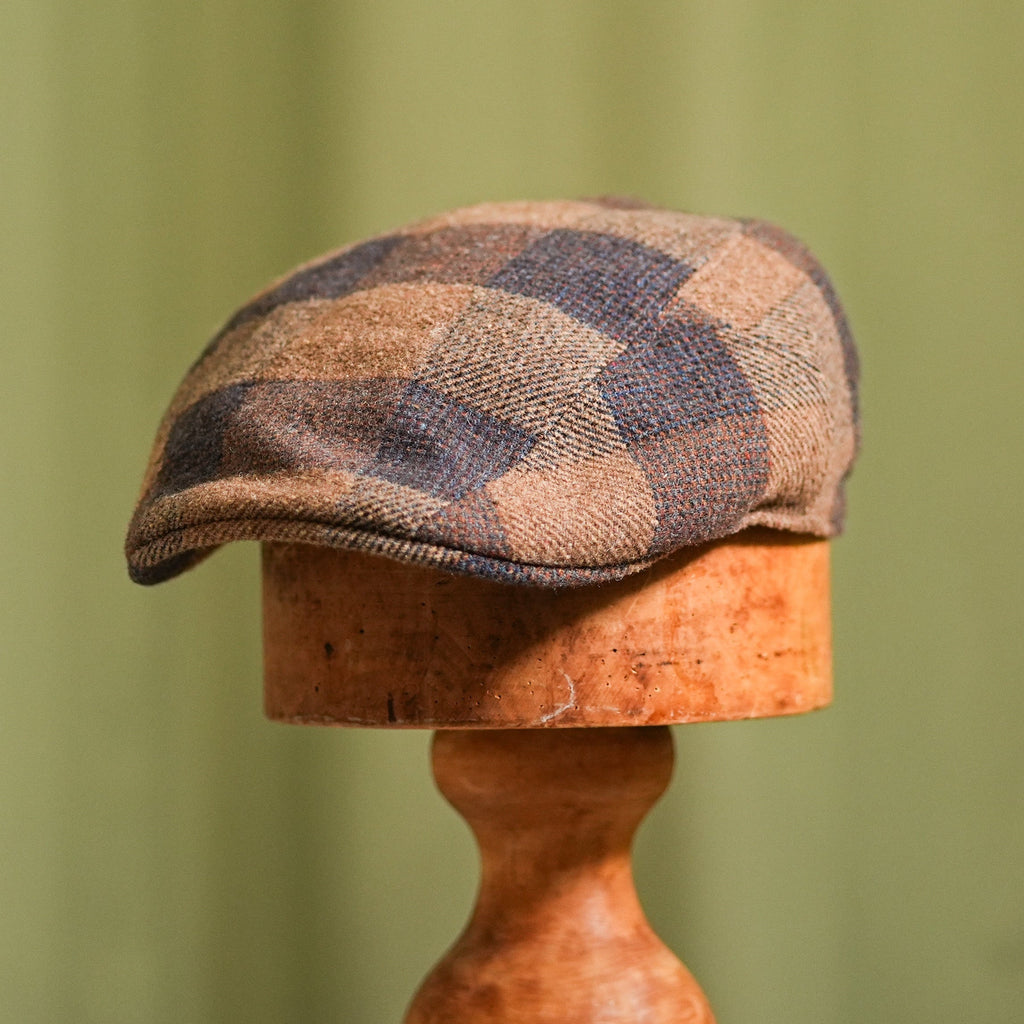 Stetson Ivy Flat Cap in Navy and Beige